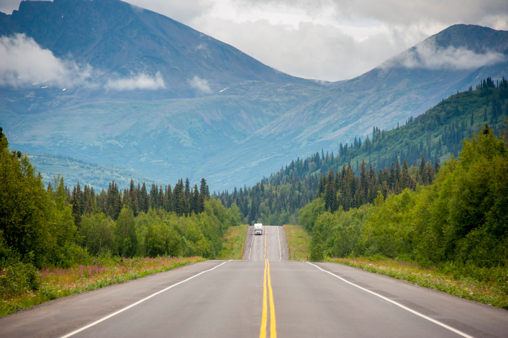 'Miracle' toddler survives fatal Alaska crash that killed parents — FOX 5 Atlanta News